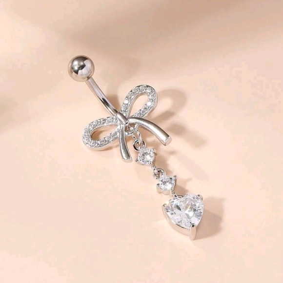 🎀 Cubic Zirconia Bow & Dangling Heart Bellybutton Piercing Jewelry (OS) 🩷 - Picture 4 of 9